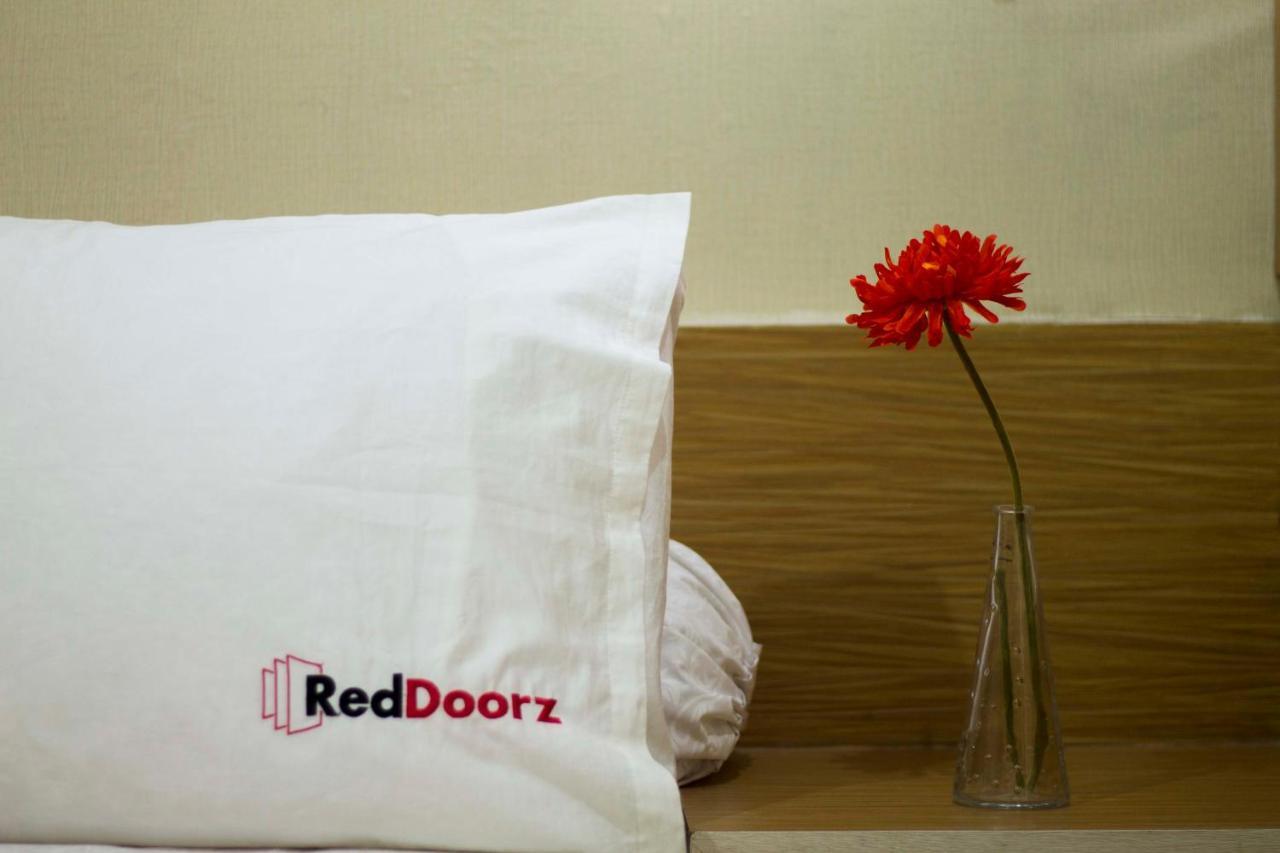 Reddoorz Plus Near Stie Ykpn Maguwo Kamer foto